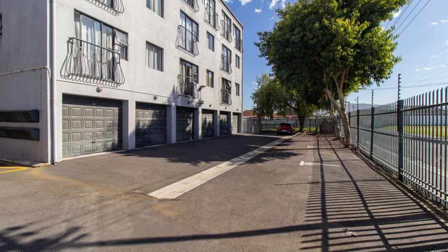 2 Bedroom Property for Sale in Klipkop Western Cape